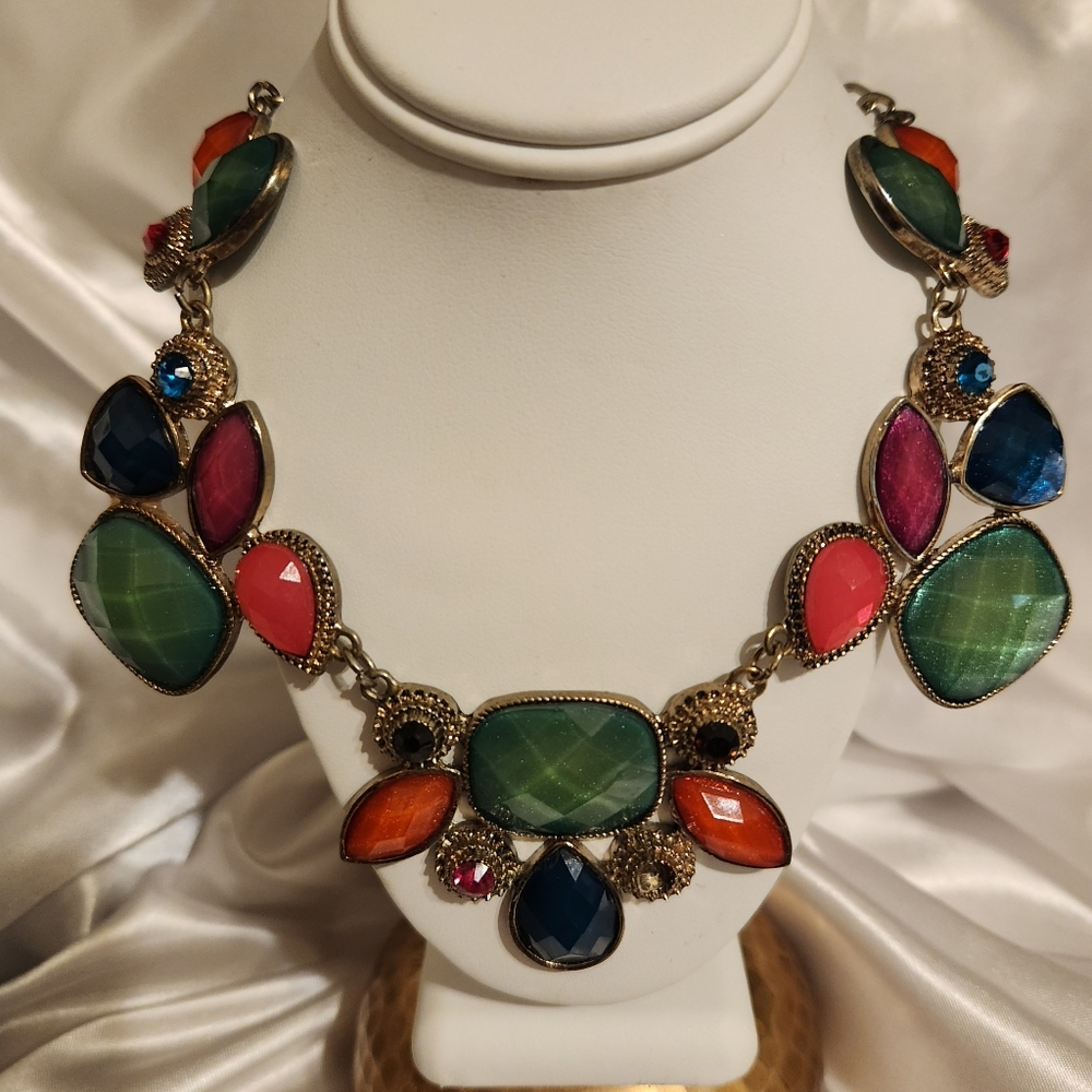 Multicolor Statement Necklace - Picture 1 of 4